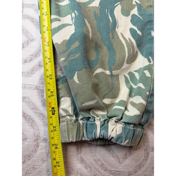 MOTHER The Wrapper Ultra High-Rise Jogger Jeans Size 30 Green Camo Print Elastic - Picture 5 of 9